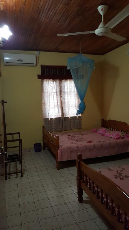 Isuruma Rest Kataragama Phòng bức ảnh